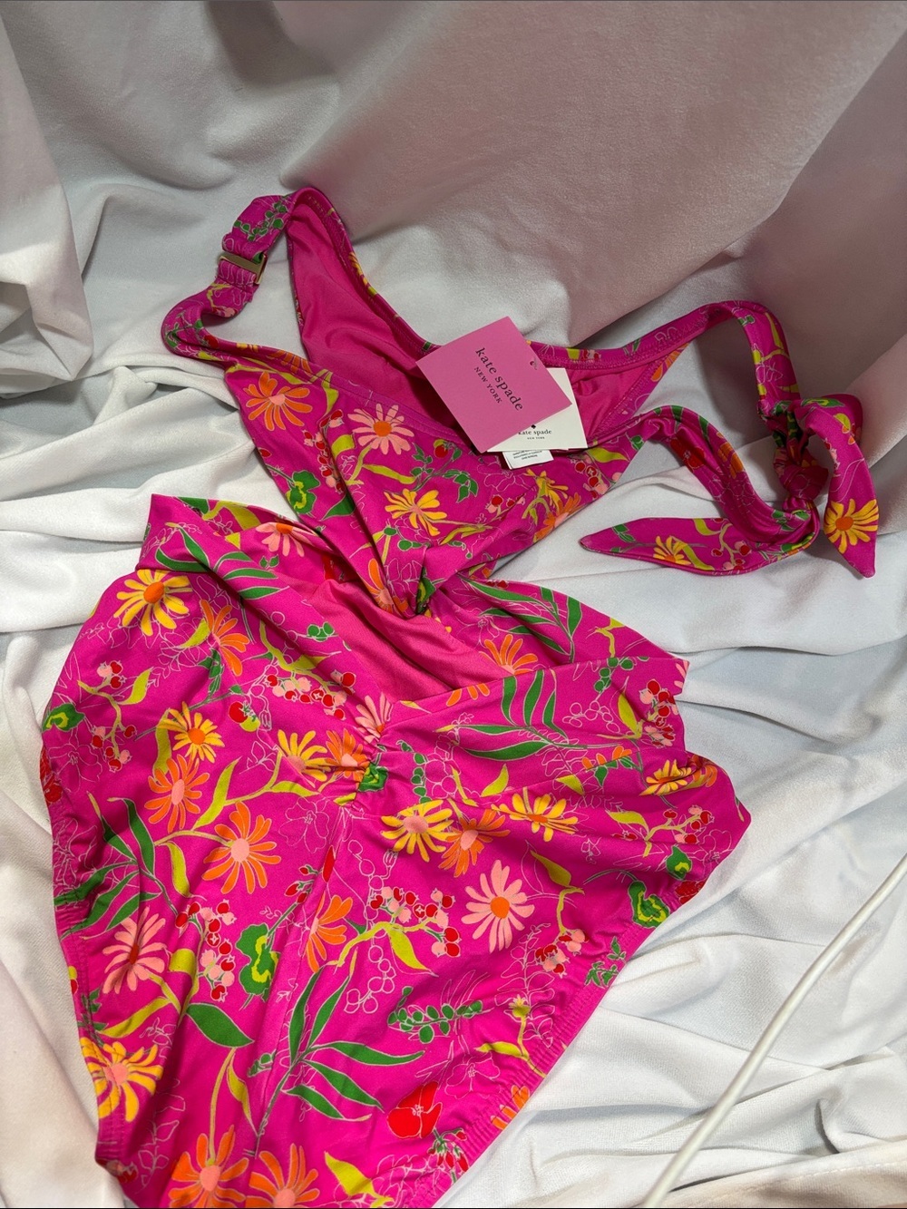 kate spade Pink flash Floral One-Piece lined flower & berries Swimsuit NWT M - Picture 3 of 14